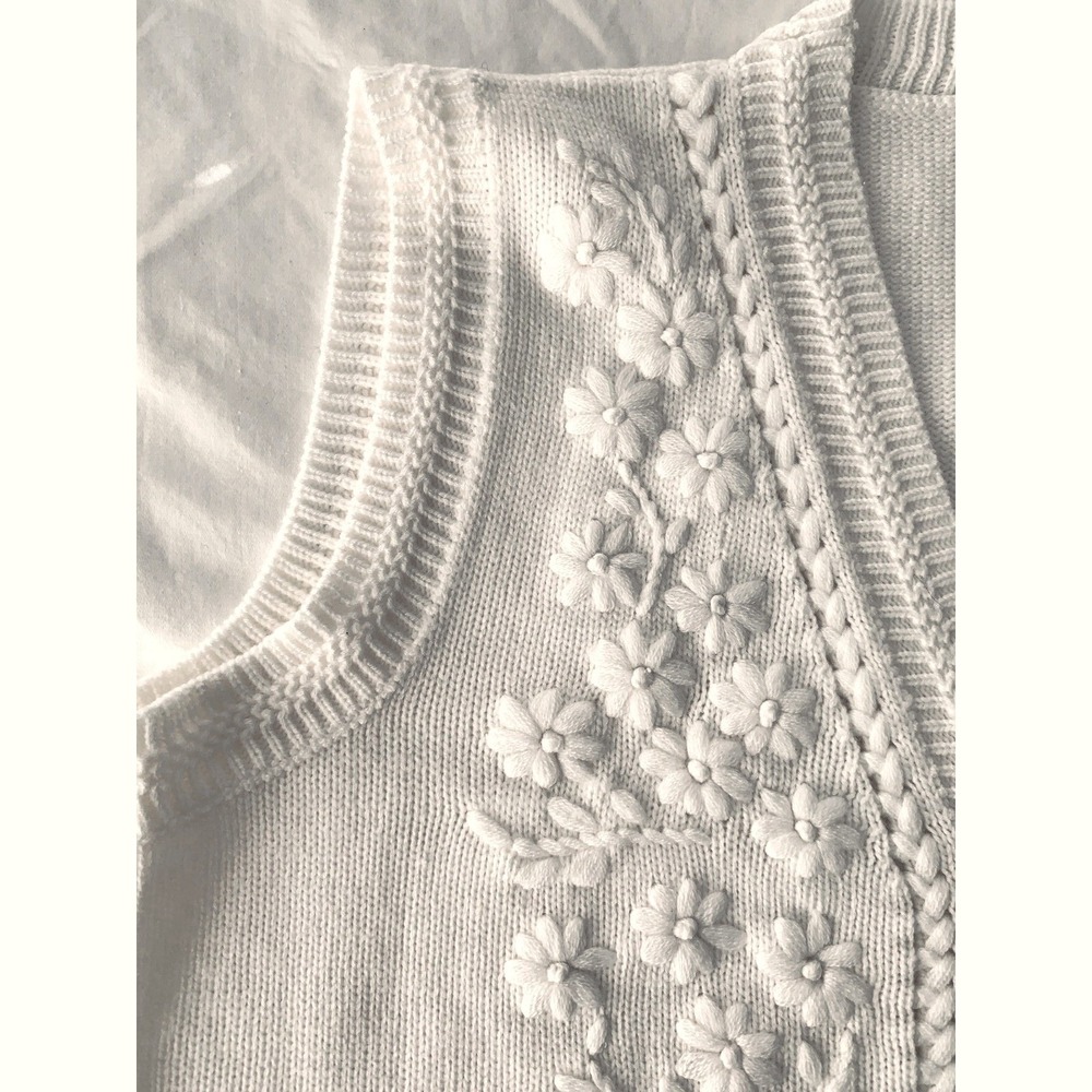 Cream Embroidered Sweater Vest OS Cottagecore Grandma Chic Preppy Cozy Layering - Picture 10 of 15